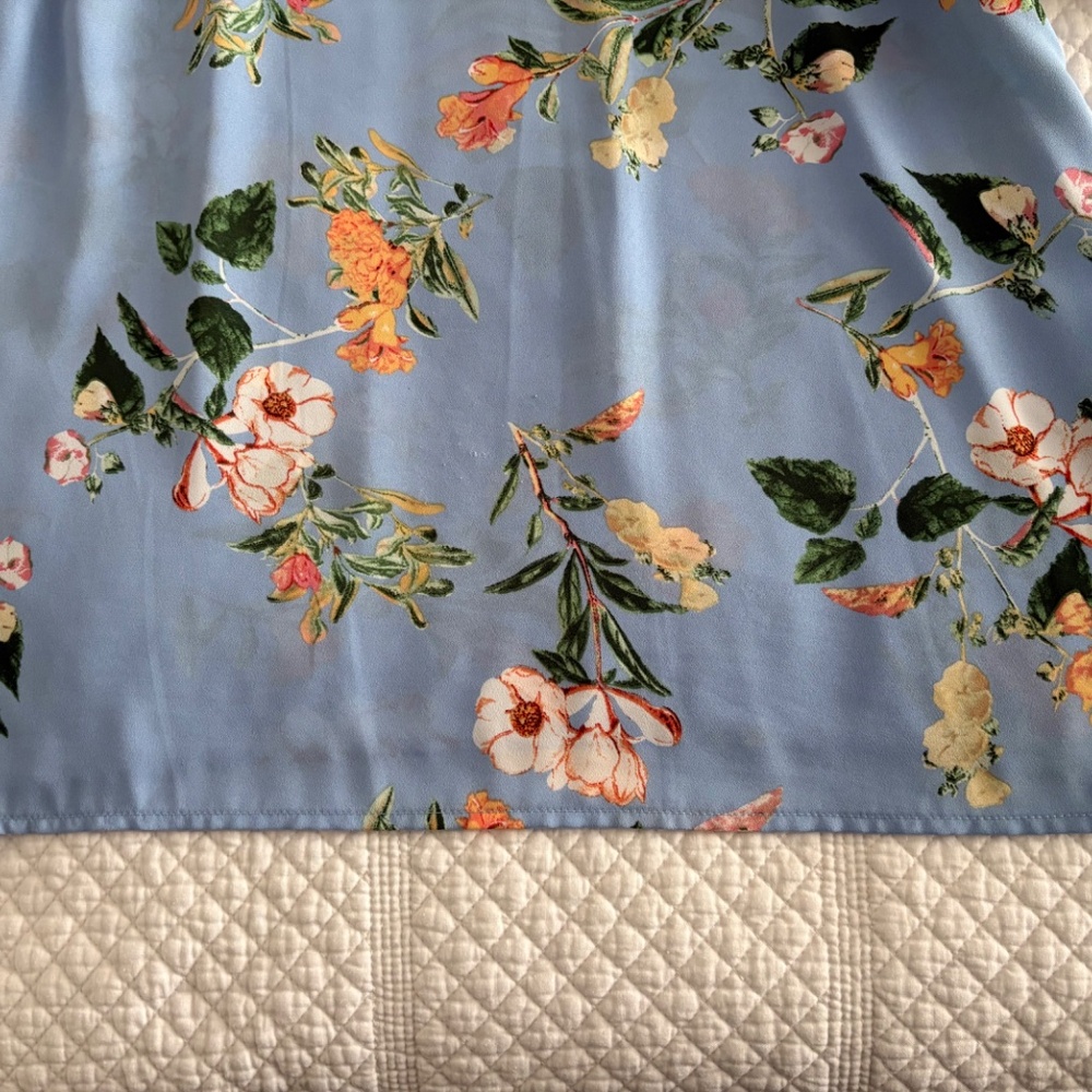 FLORAL/BLUE BLOUSE π - Picture 6 of 6